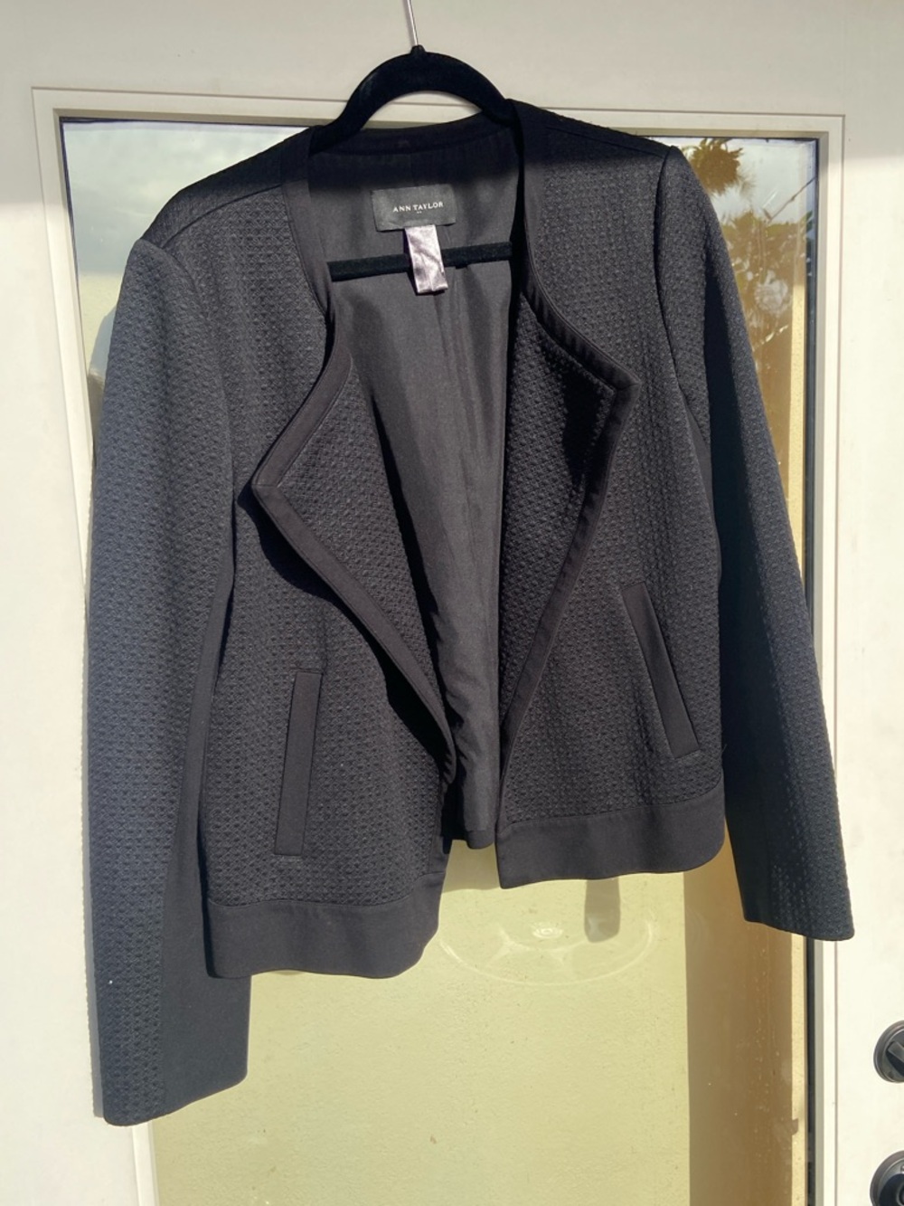 Ann Taylor Women's black Open-Front Textured Blazer